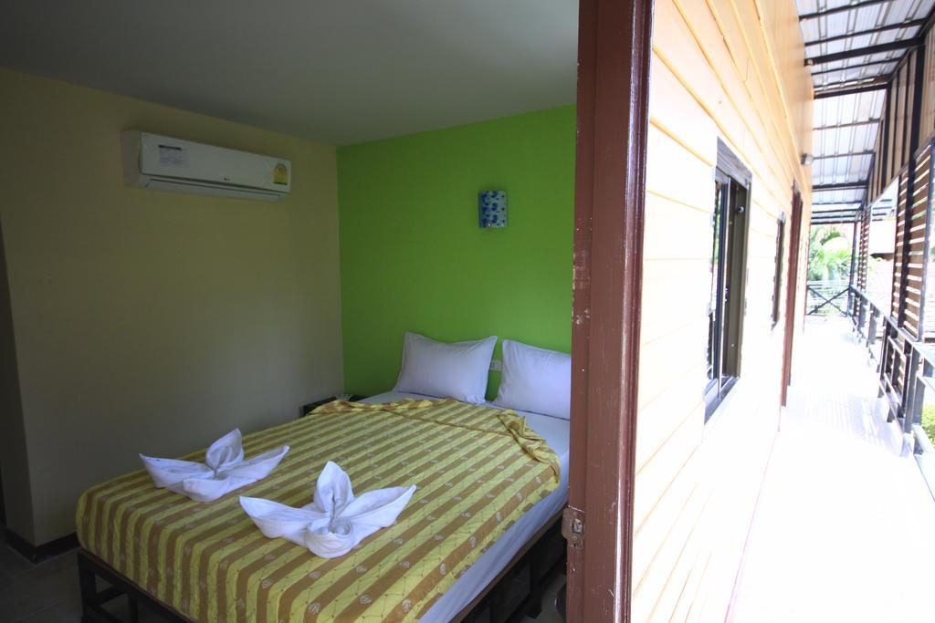 Appartement Pongpan House Phi Phi Extérieur photo