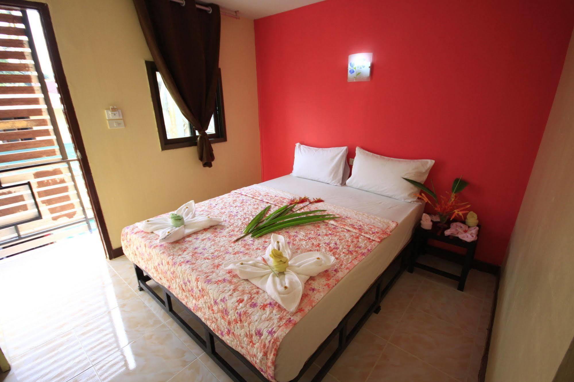 Appartement Pongpan House Phi Phi Extérieur photo