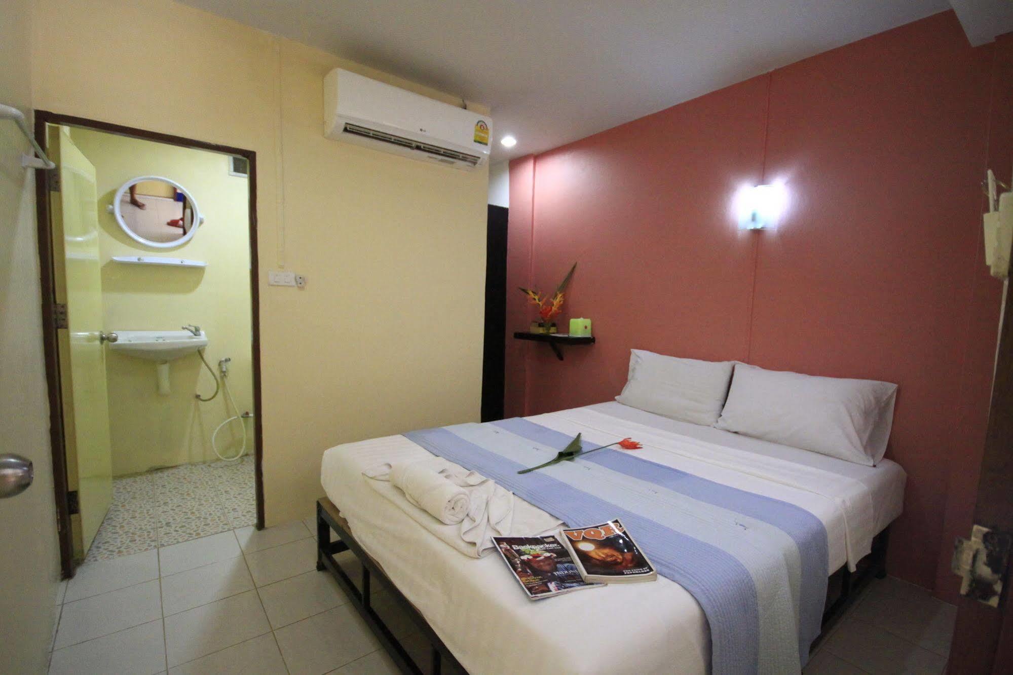 Appartement Pongpan House Phi Phi Extérieur photo