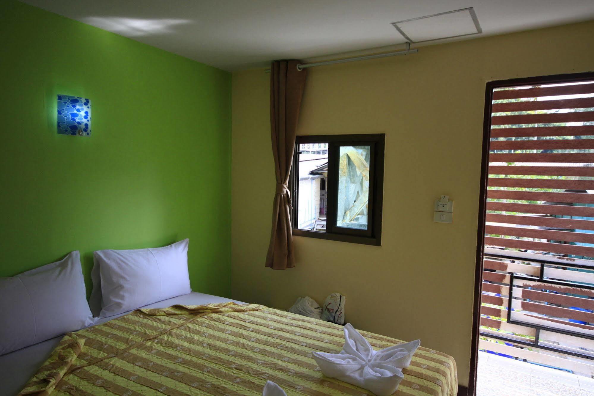 Appartement Pongpan House Phi Phi Extérieur photo