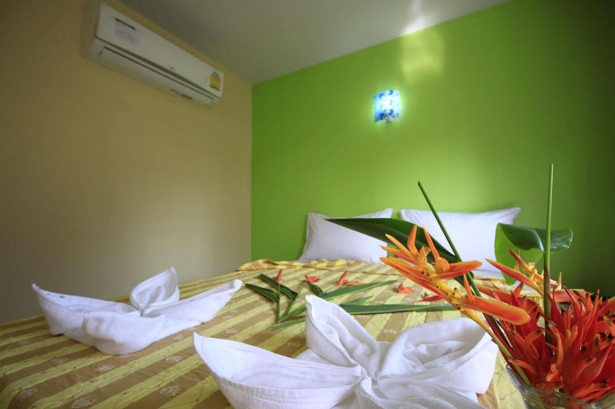 Appartement Pongpan House Phi Phi Extérieur photo