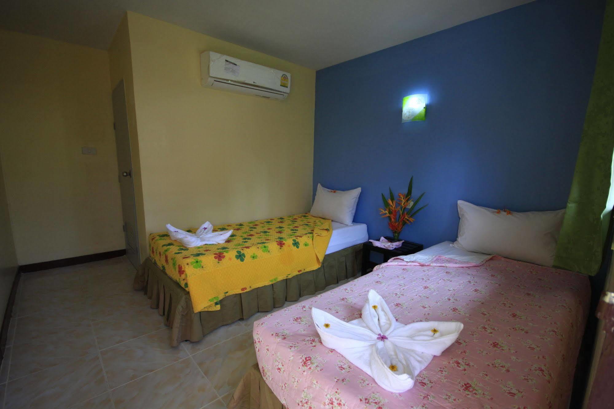 Appartement Pongpan House Phi Phi Extérieur photo